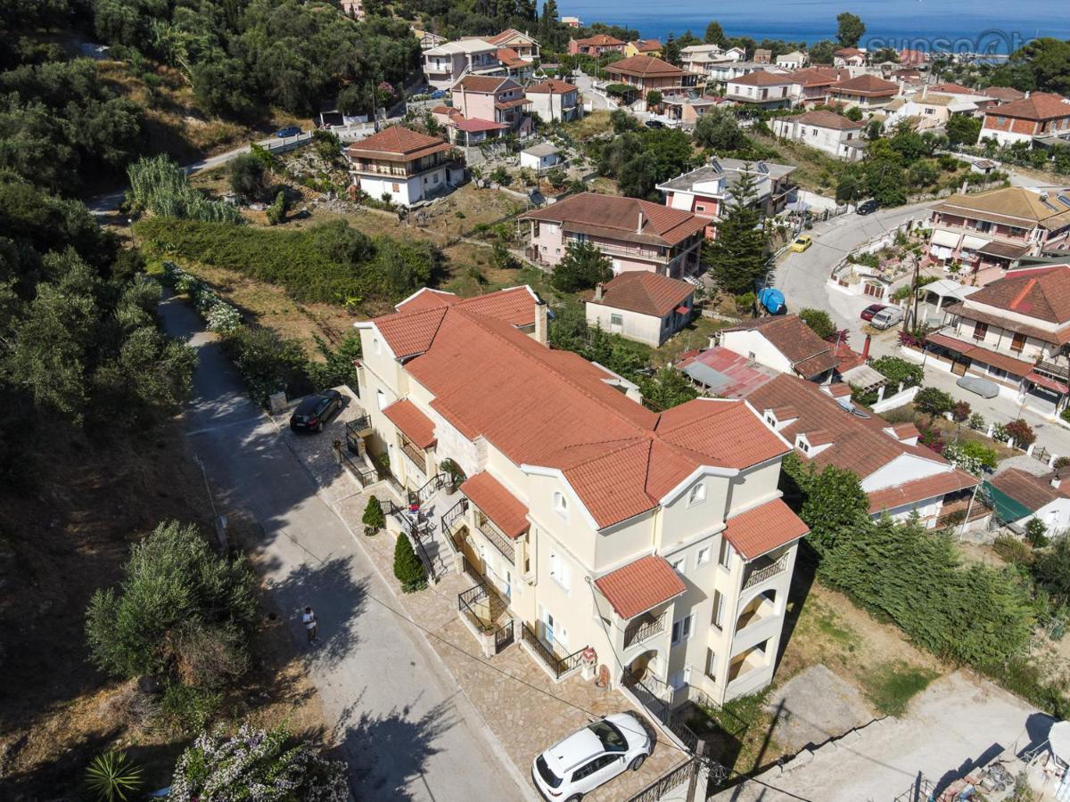 Villa Konstantina Petriti  Екстер'єр фото