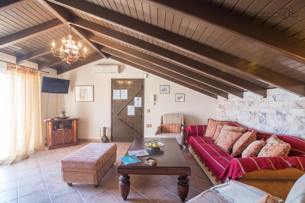 Villa Konstantina Petriti  Екстер'єр фото