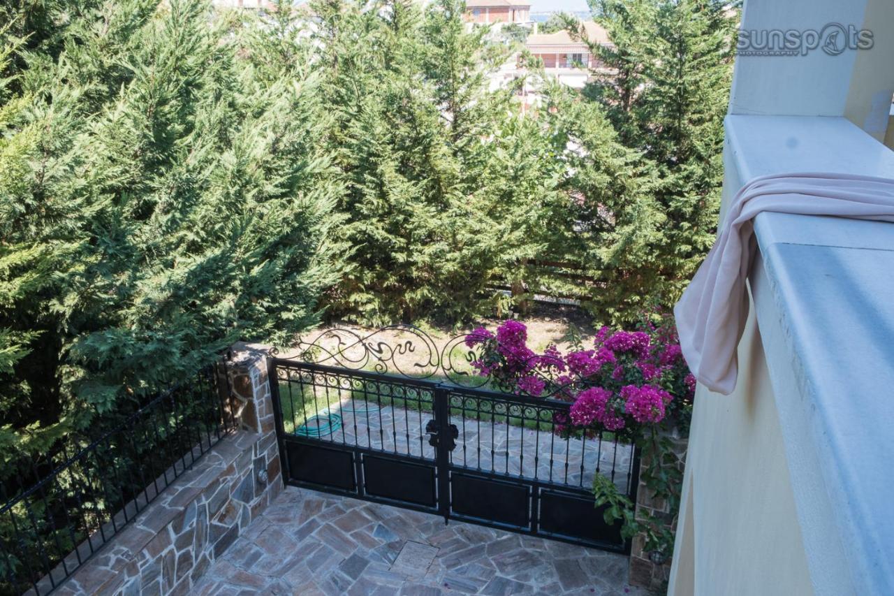 Villa Konstantina Petriti  Екстер'єр фото